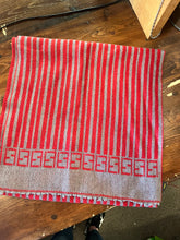 Charger l'image dans la galerie, Écharpe en laine Fendi de créateur