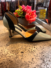 Load image into Gallery viewer, Jacques Vert Vintage Shoes/Handbag Set (Size 6)