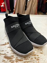 Cargar imagen en el visor de la galería, Nautica Sock Fit Sneakers (Size 8 1/2)