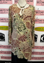 Load image into Gallery viewer, Faded Glory Asymmetric Tunic (Size L)
