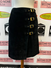 Load image into Gallery viewer, Vintage Danier Genuine Leather Skirt (Size 14)