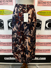 Cargar imagen en el visor de la galería, NWT Grace & Lace Floral Skirt (Size XL)