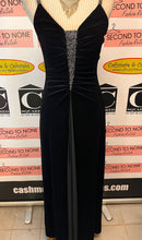 Load image into Gallery viewer, Vintage Black Velvet Gown (Size 4)
