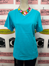Charger l'image dans la galerie, V-Neck Basic Tee (Only 1 XXL Left!)