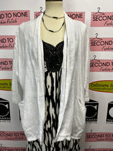 Cargar imagen en el visor de la galería, Made in Italy Linen Cover (Size M)