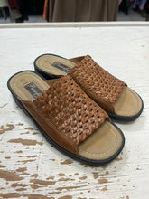 Charger l'image dans la galerie, Passofino Leather Sandals (Size 7)