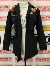 Cargar imagen en el visor de la galería, Chaqueta vaquera negra con tigre