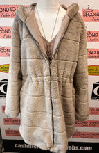 Load image into Gallery viewer, ONLY Plush Faux Fur Coat (Size XXL)