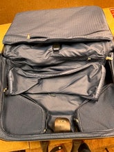 Load image into Gallery viewer, Tumi Tri-Fold Carry-On Garment Bag