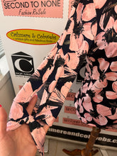 Charger l'image dans la galerie, Laura Floral Top (Size M)