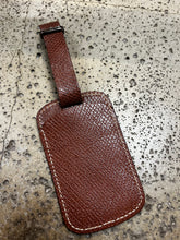 Cargar imagen en el visor de la galería, Longchamp Leather Luggage Tag