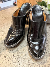 Load image into Gallery viewer, Made In Italy Leather Mule Heels (Size 8)