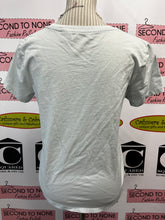 Load image into Gallery viewer, Levi's "Eyes" Tee (Size M)