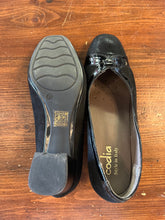 Charger l'image dans la galerie, Codia Black Suede Pumps (Size 39=8)