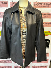 Cargar imagen en el visor de la galería, Laura Animal Print Top (Size M)