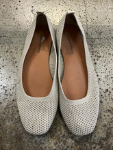 Load image into Gallery viewer, Lucky Brand Sparkly Flats (Size 8 1/2)