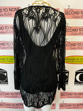 Load image into Gallery viewer, Red Coral Black Mesh Cover (Size XL)
