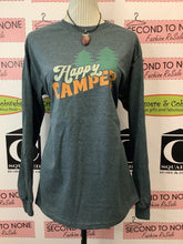 Cargar imagen en el visor de la galería, Happy Camper Long Sleeve Shirt (Unisex)