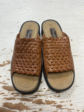 Charger l'image dans la galerie, Passofino Leather Sandals (Size 7)