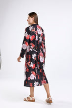 Charger l'image dans la galerie, Satin Belted Kimono (One Size)