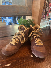 Load image into Gallery viewer, Nike Greco Supreme Wrestling Shoes (Size 6)