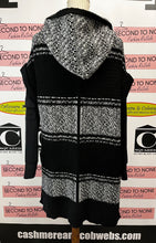 Load image into Gallery viewer, Fylo London Chunky Black & White Cardigan (Size M)