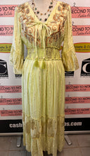 Load image into Gallery viewer, Green Bohemian Dress (Size S/M)