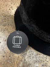 Charger l'image dans la galerie, NWT Canadian Hat Wool Hat