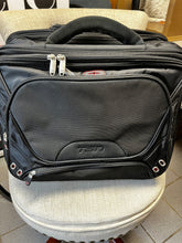 Cargar imagen en el visor de la galería, TSN Branded Wheeled Carry-On Suitcase NWOT