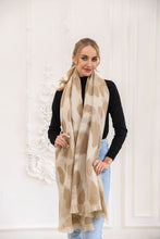 Charger l'image dans la galerie, Beige Leopard Print Scarf