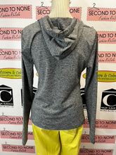 Cargar imagen en el visor de la galería, La Vie En Rose Active Sweater (Size L)