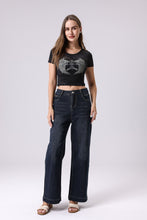 Cargar imagen en el visor de la galería, High Rise Wide Leg Dark-Wash Jeans