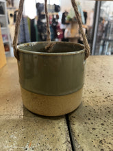 Load image into Gallery viewer, Hanging Flower Pots (2 Colours)