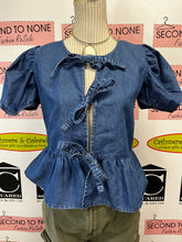 Cargar imagen en el visor de la galería, NWT Denim Baby Doll Top (Size S)