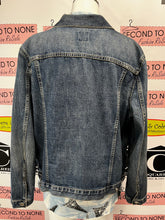 Load image into Gallery viewer, GAP Classic Denim Jacket (Size XL)