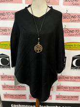 Cargar imagen en el visor de la galería, 100% Cashmere Ponchos (One Size)(10 Colour Options)