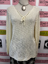 Charger l'image dans la galerie, Beachy Open Knit Top (Size S/M)