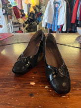 Charger l'image dans la galerie, Codia Black Suede Pumps (Size 39=8)