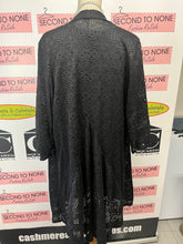 Charger l'image dans la galerie, Nina Leonard Black Lace Overlay (Size XL)