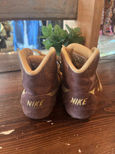 Load image into Gallery viewer, Nike Greco Supreme Wrestling Shoes (Size 6)