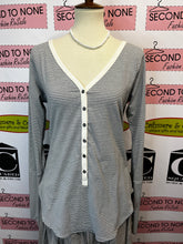 Charger l'image dans la galerie, Lululemon Long Sleeve (Size 12)