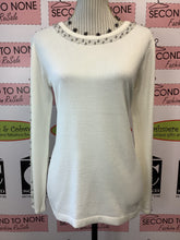 Charger l'image dans la galerie, Pull à détail boule métallisée (2 couleurs)