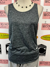 Cargar imagen en el visor de la galería, Nike Dri-Fit Tank Top (Size M)