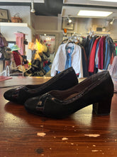 Charger l'image dans la galerie, Codia Black Suede Pumps (Size 39=8)