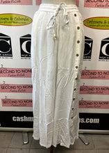 Load image into Gallery viewer, Button Wide Leg Pants (3 Colours)