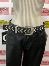 Charger l'image dans la galerie, Harley Davidson Leather Pants & Bling Belt (Size 2)