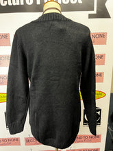 Cargar imagen en el visor de la galería, Fisherman Knit-Style Cardigan (only winter white left)