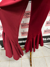 Charger l'image dans la galerie, Red Ruffle Bottom Pants (Size S)