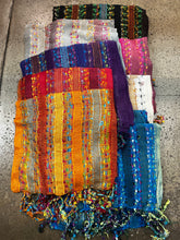 Cargar imagen en el visor de la galería, Indian Slub Scarf (8 Colours)