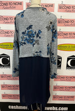 Load image into Gallery viewer, Artizan Floral Cardi (Size L)